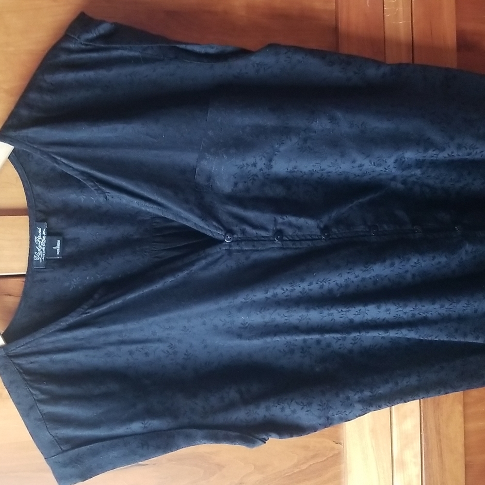 Lucky Brand, like new sleeve black cotton blouse with woven-in floral pattern